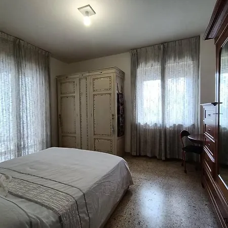 Un Viaggio Nell'arte Appartamento *